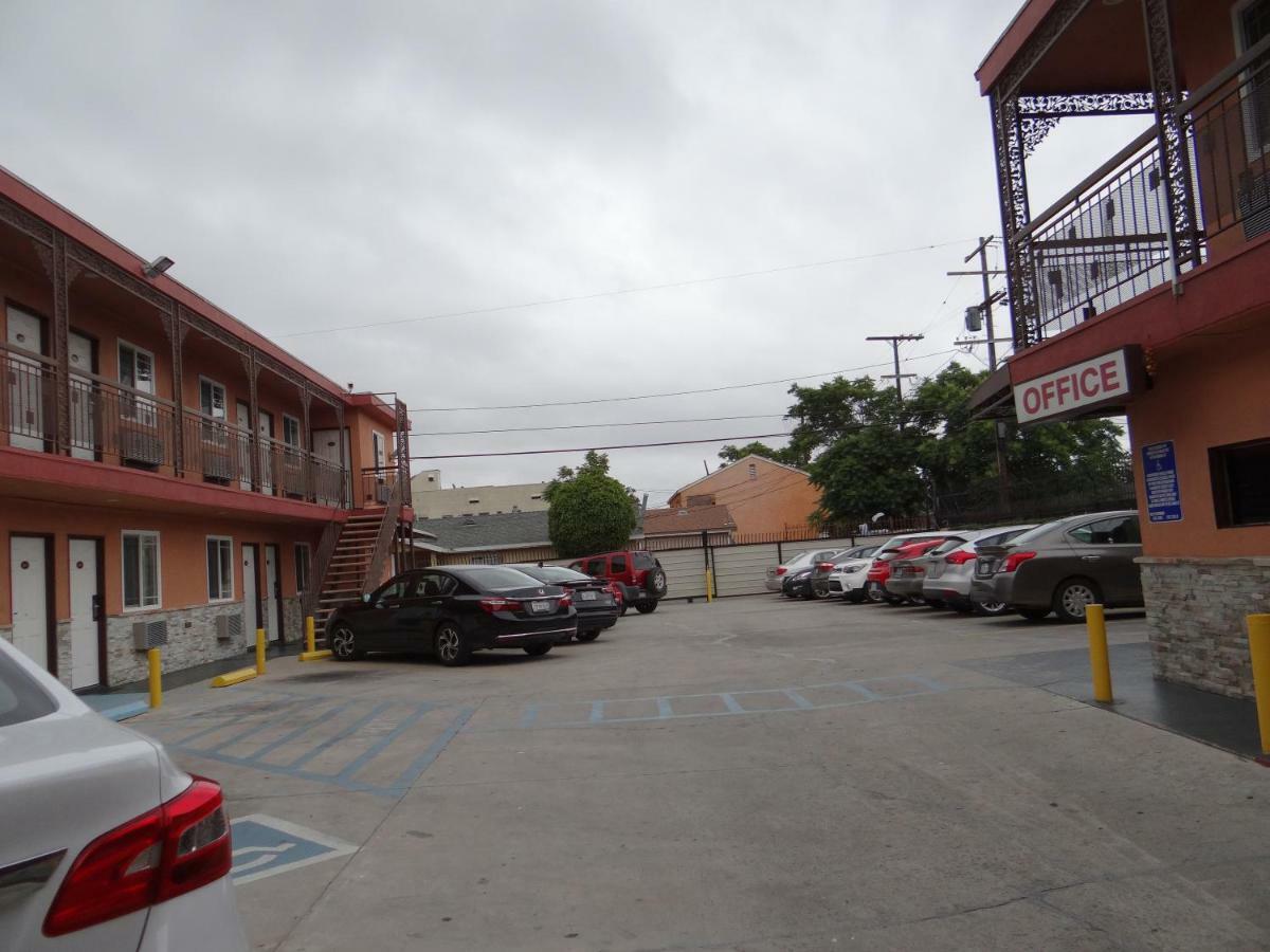 Motel Travel Inn *
