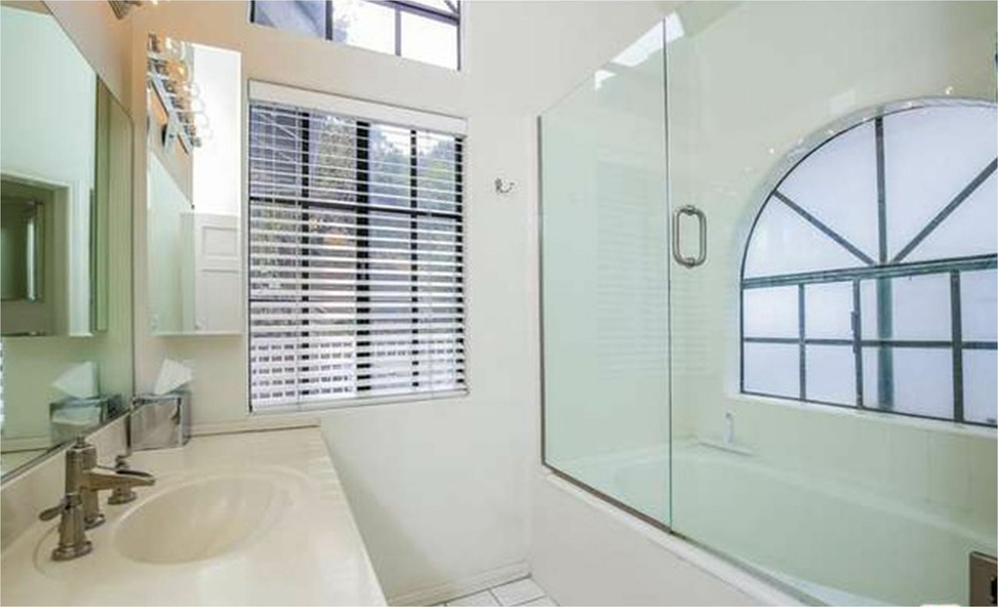 California Dreamin Sleeps 13 Hw Hills Apartment Los Angeles