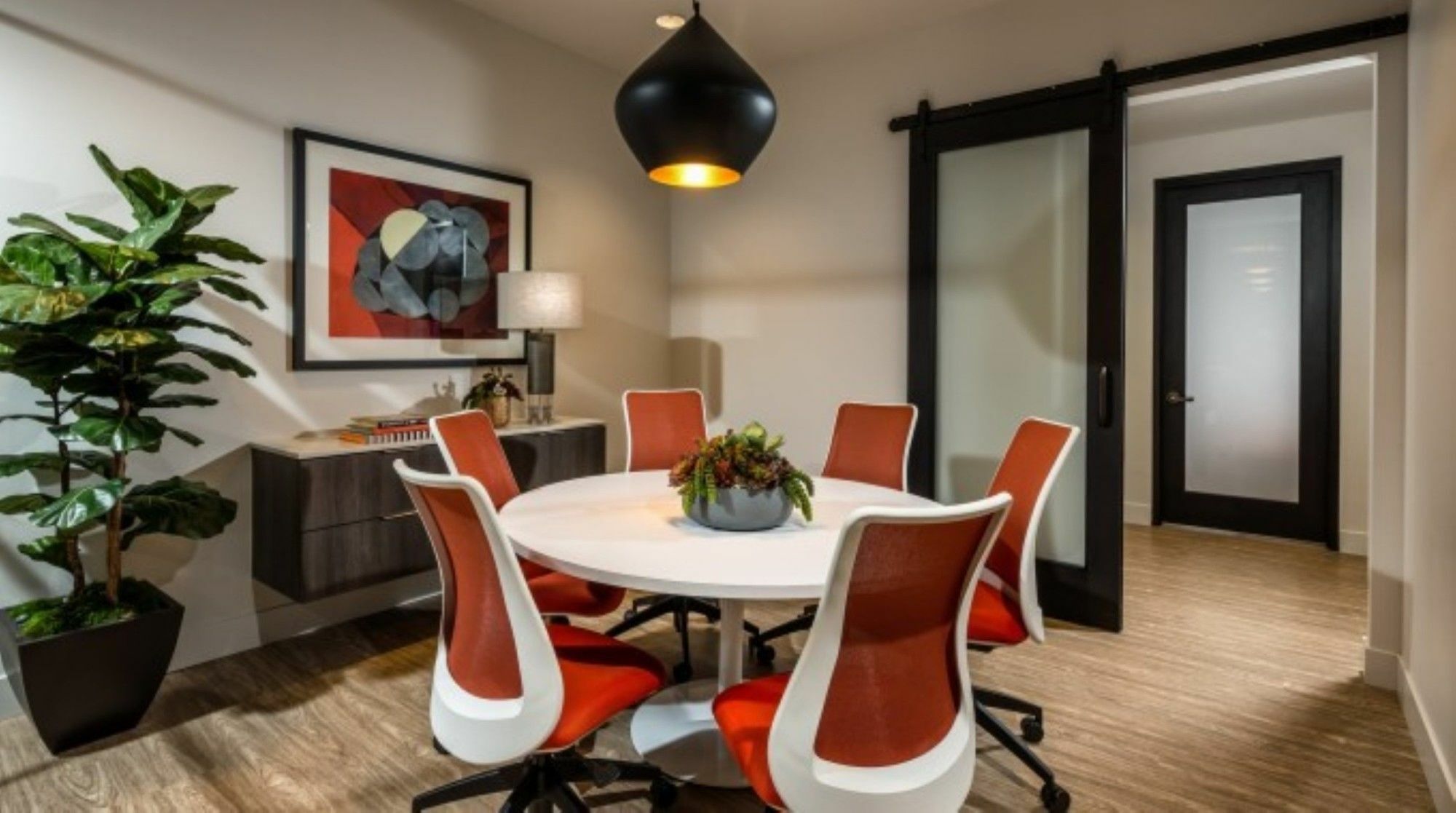 Apartment Global Luxury At Tiverton Ave *