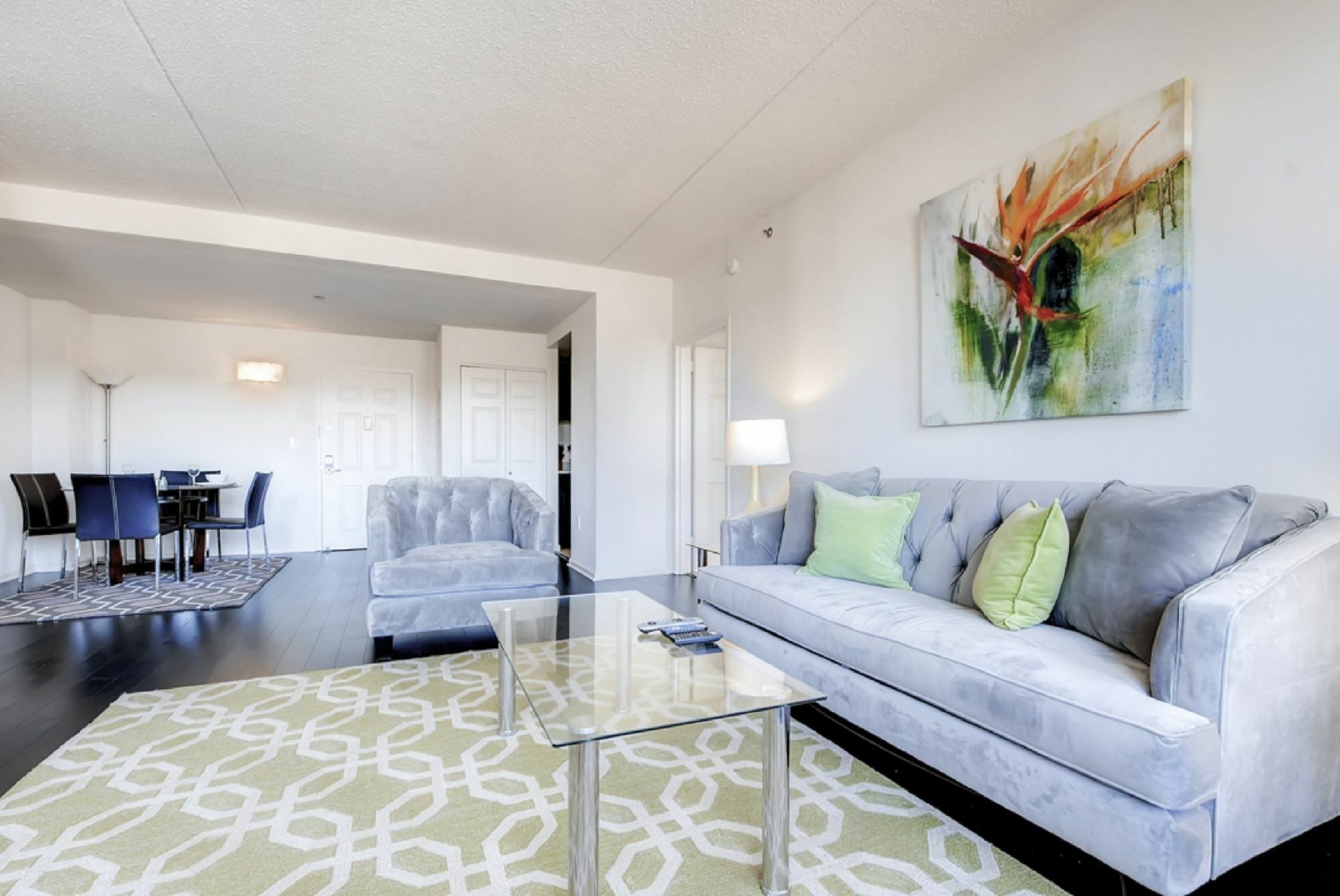 Apartment Global Luxury At Tiverton Ave Los Angeles
