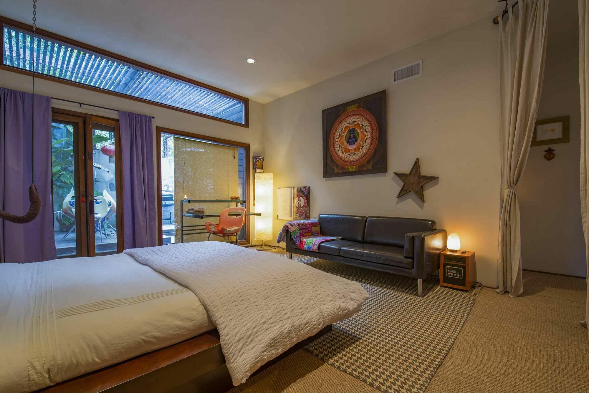The Bel Air Treehouse 3*