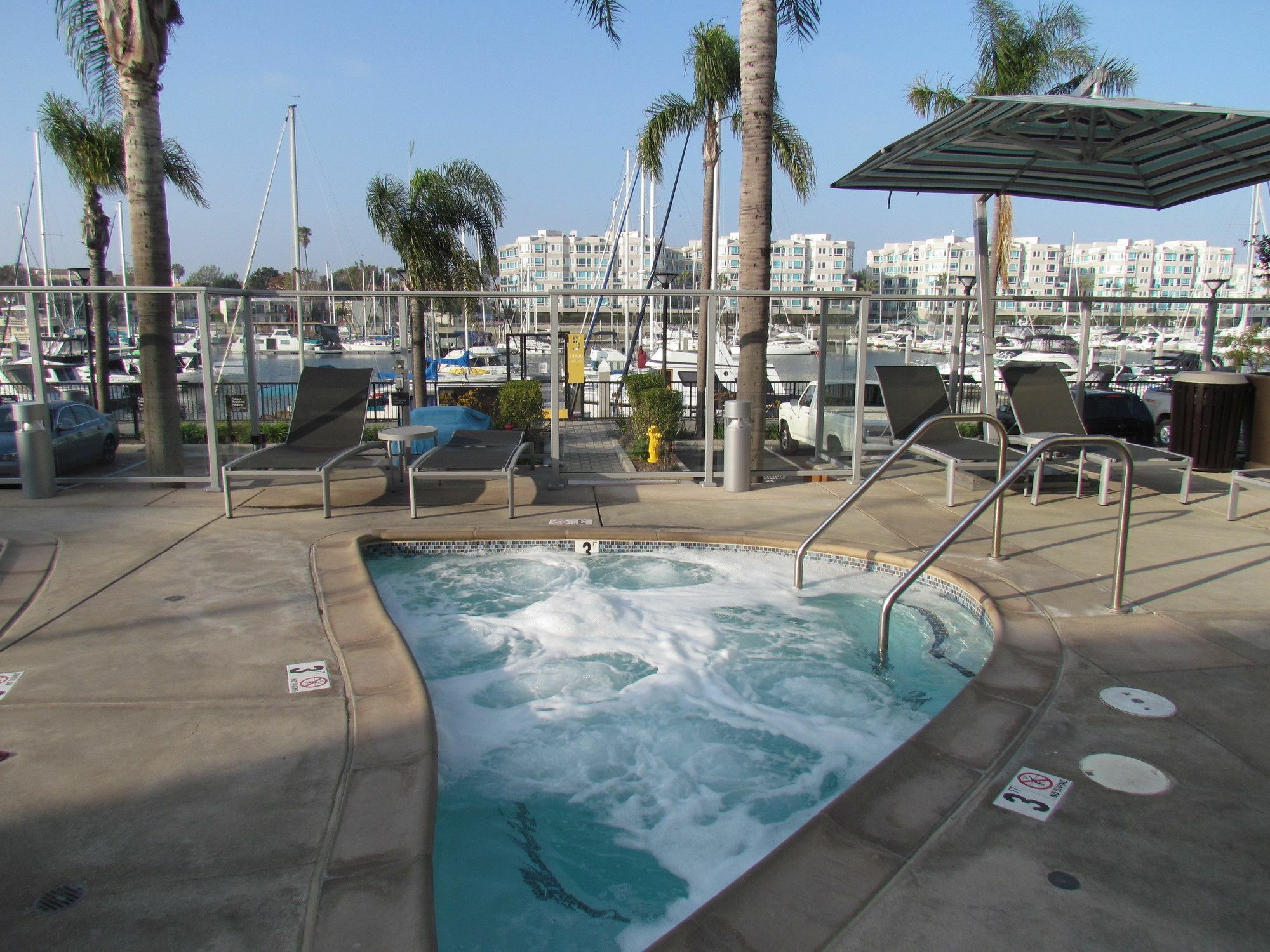 Miracle Mile Apartments With Full Amenities Apartment *