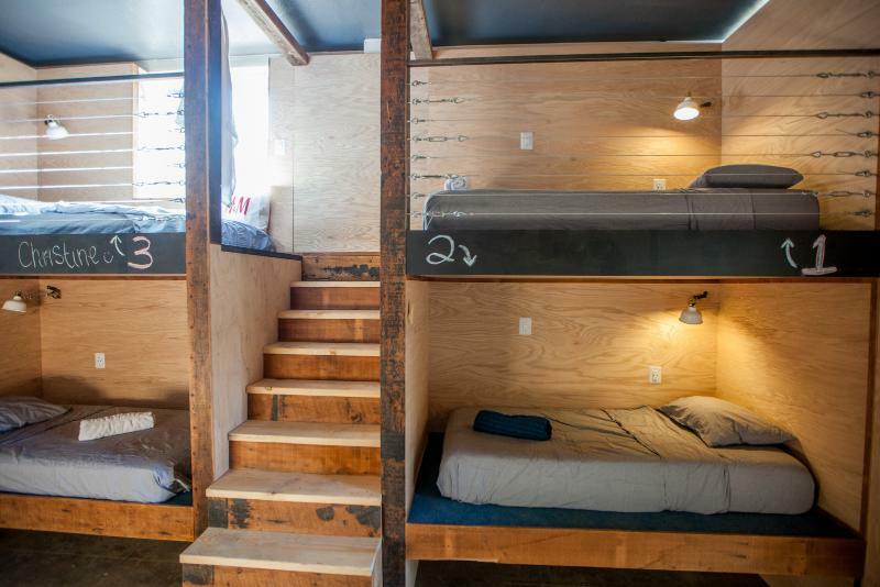 Podshare East Hollywood Hostel *