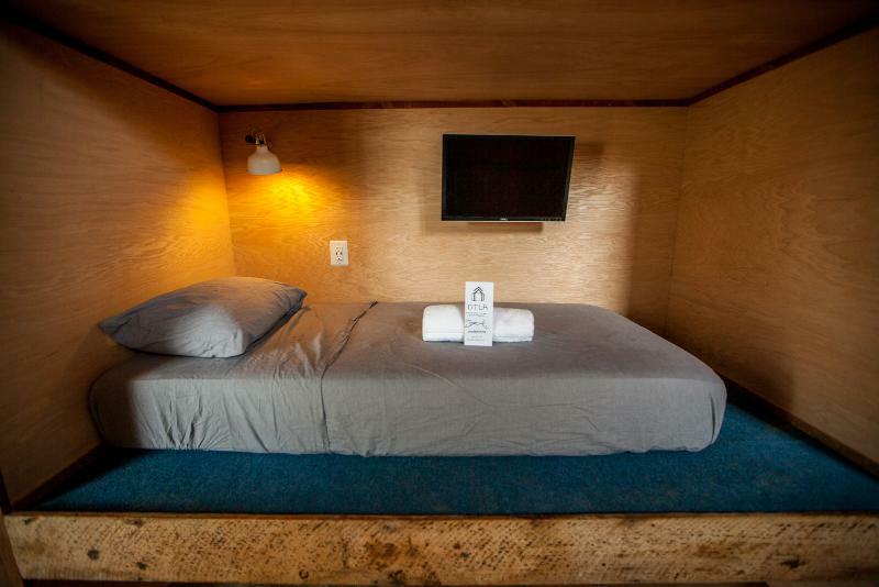 Hostel Podshare East Hollywood Los Angeles