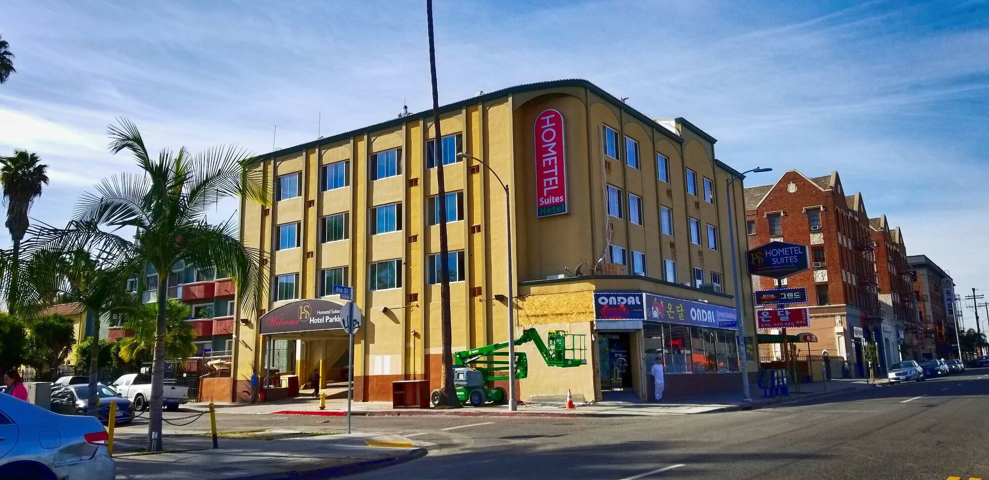 Hometel Hotel 2*