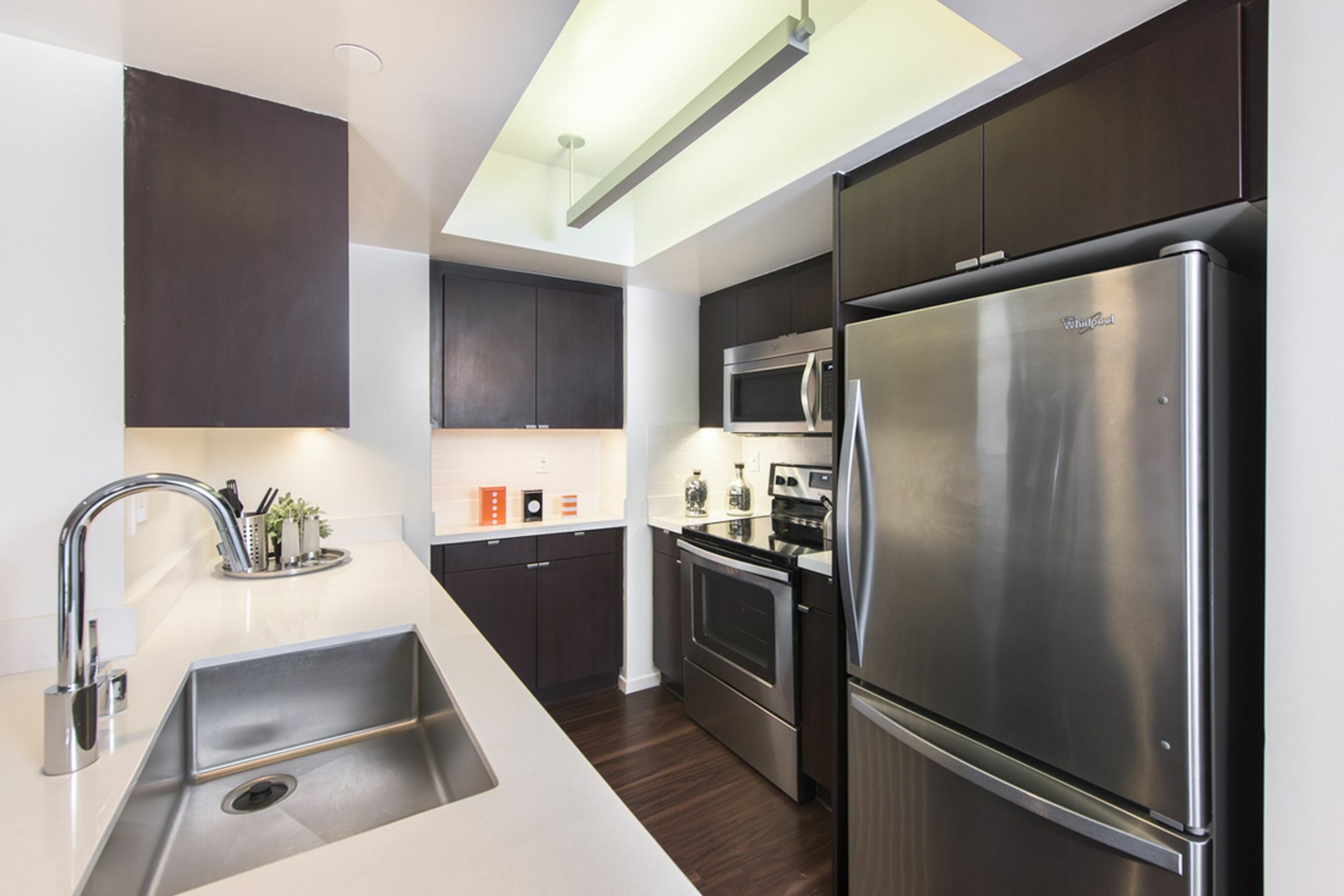 Downtown Luxury By Barsala 4*