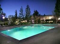 Oakwood Eaves At Woodland Hills Apartment Los Angeles