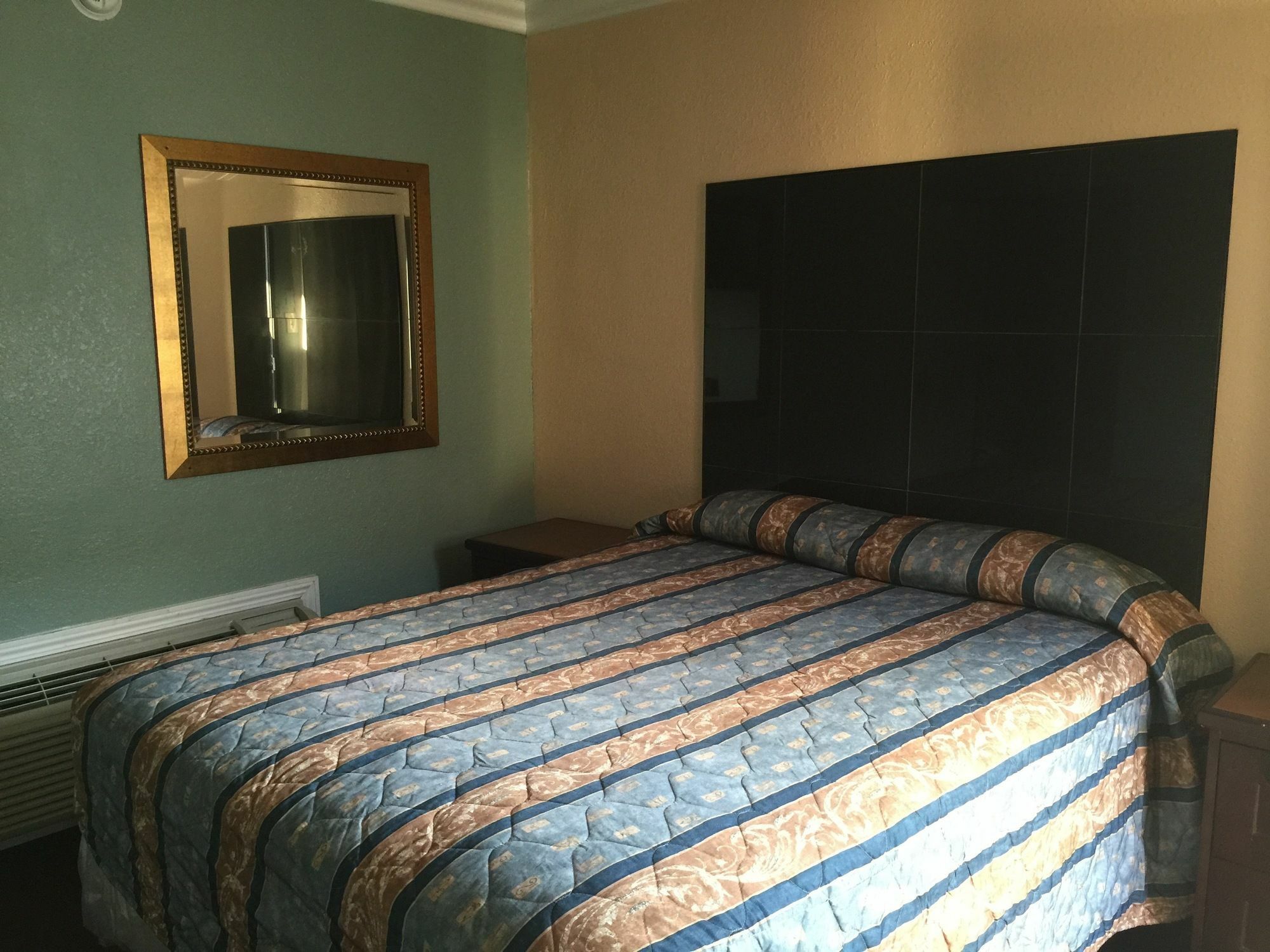 Park Motel 2*