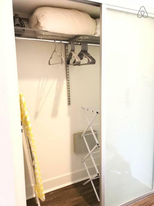 Studio In Quite Area Sm Los Angeles