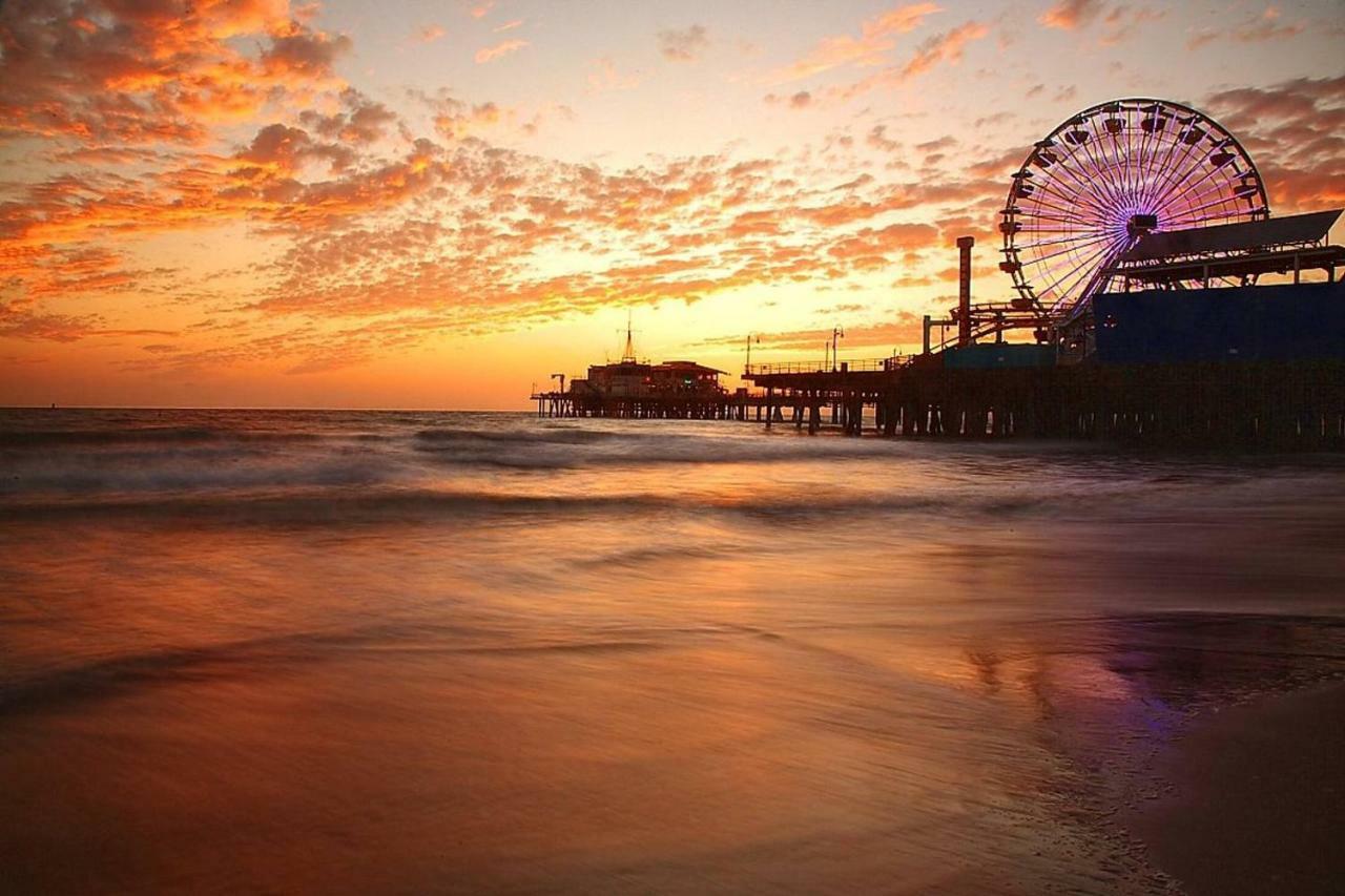 2bdr & Parking 5-10min To Santa Monica Pier Apartment Los Angeles