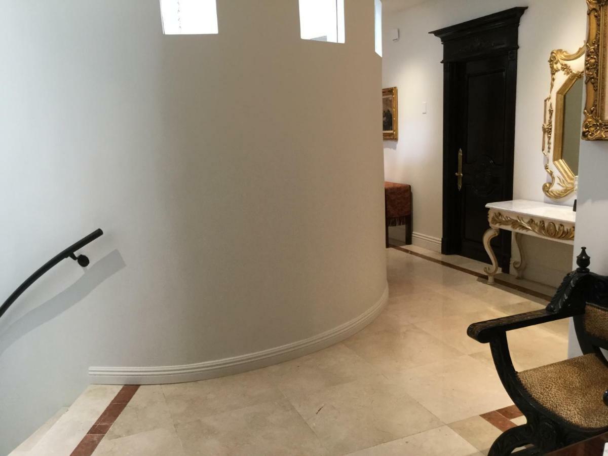 Entire Second Flr - Santa Monica Luxury * Los Angeles