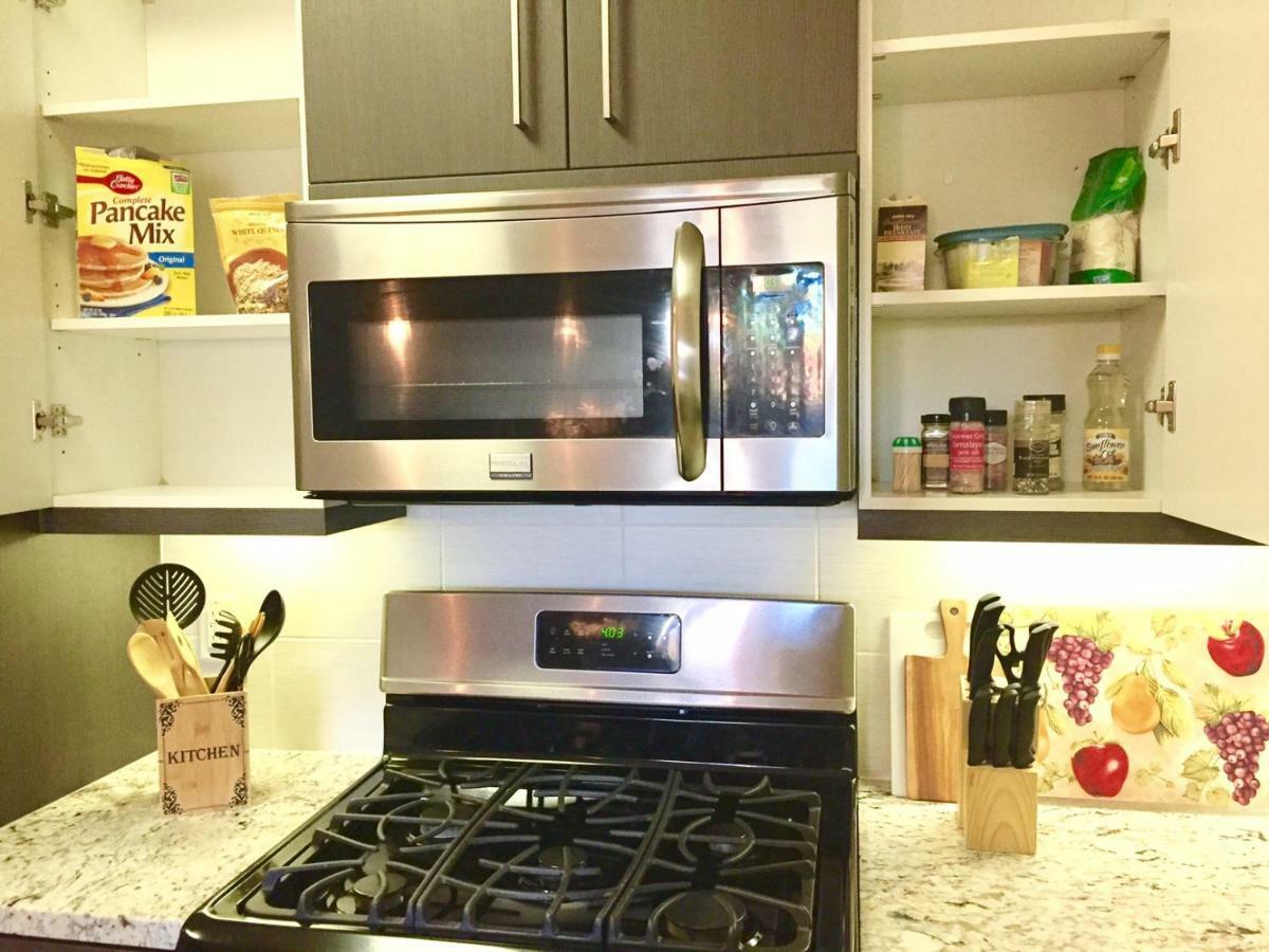 Luxury Style 1br + Parking, Pool, Gym *