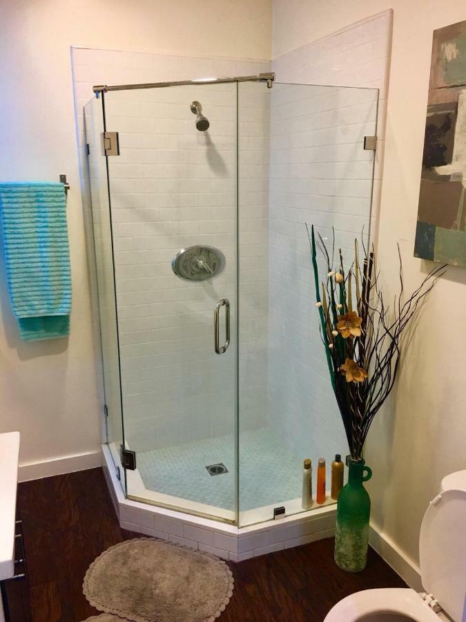 Cozy Getaway Studio In Hollywood Area Apartamento *