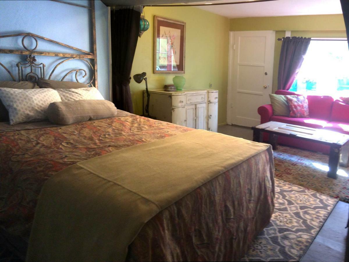 Apartment Tropical Bohemian One Bedroom In The Hollywood Hills *
