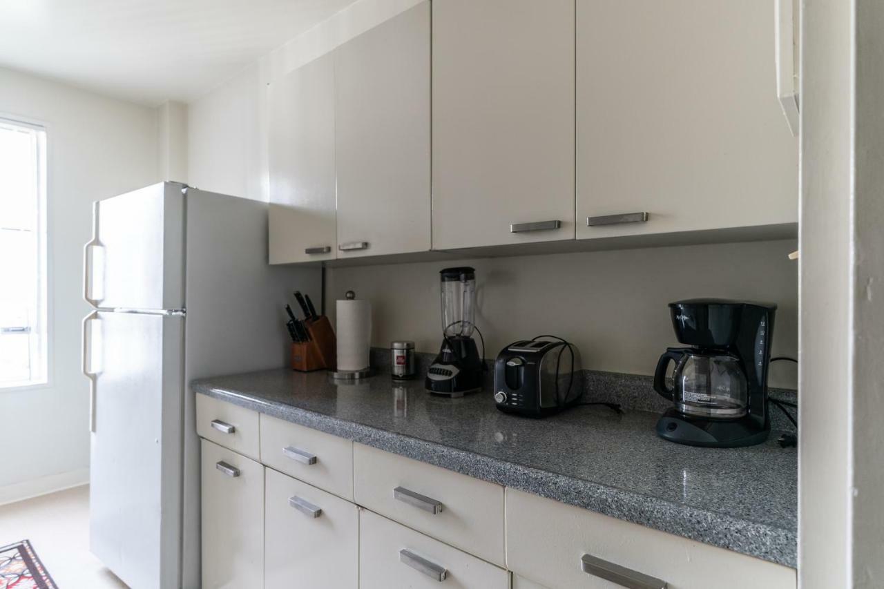 2 Bedroom With A View Near The Grove *