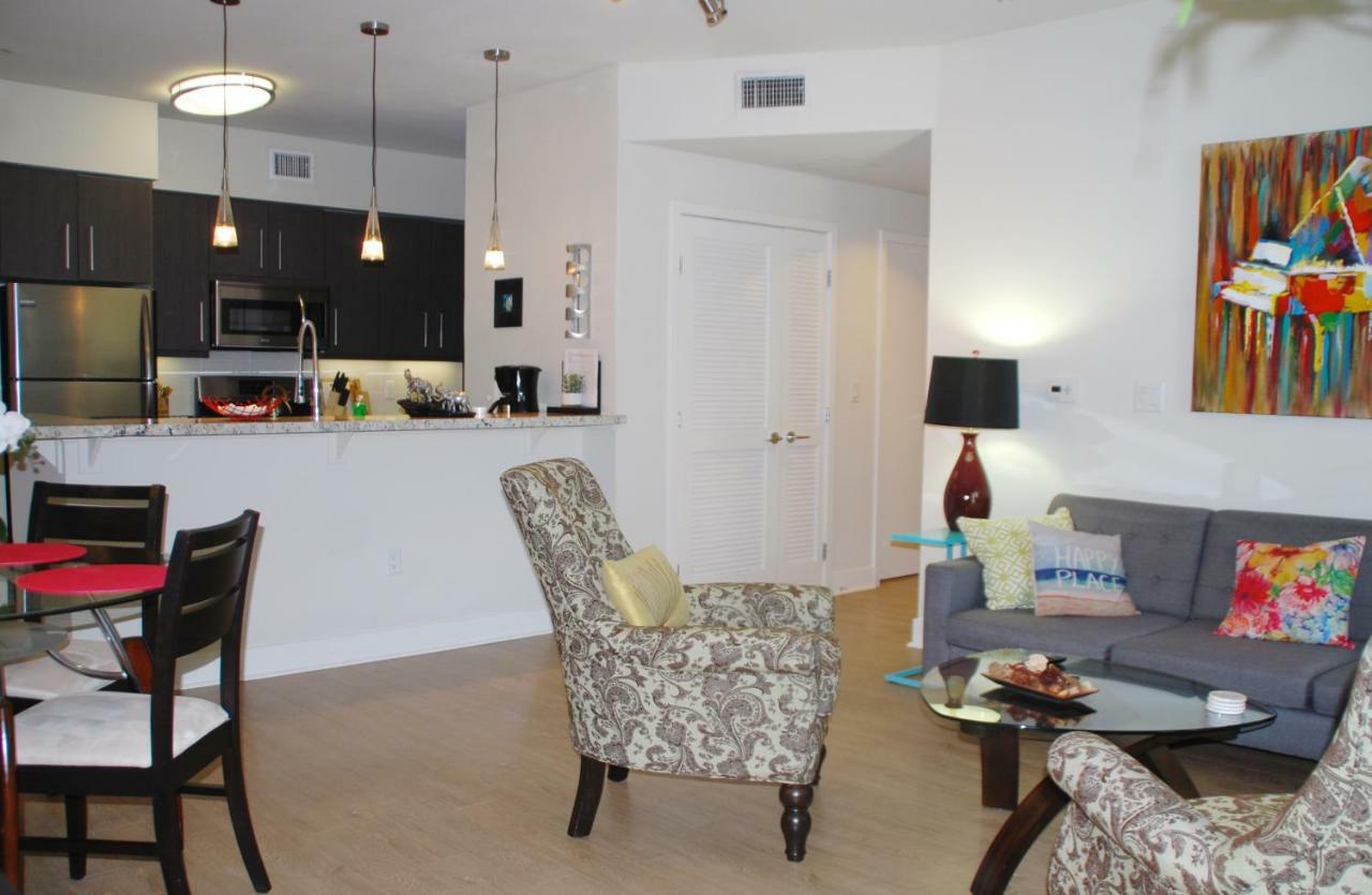 Luxury Style 1br + Parking, Pool, Gym Apartment