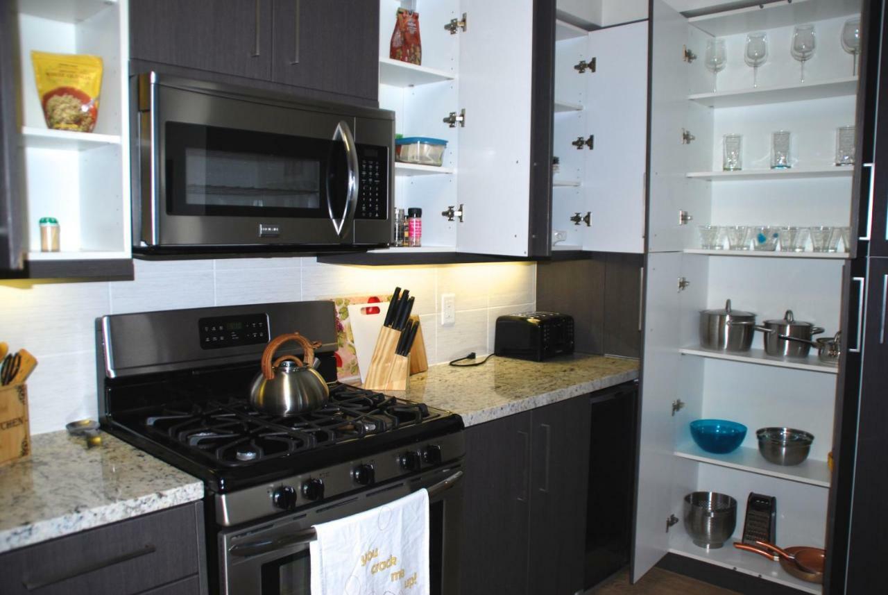 Luxury Style 1br + Parking, Pool, Gym *