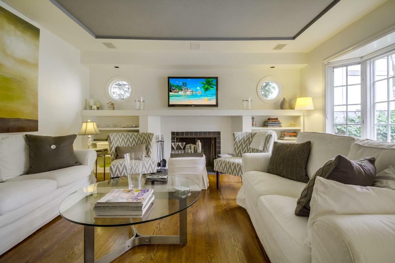 A Touch Of Cape Cod In West Hollywood Los Angeles