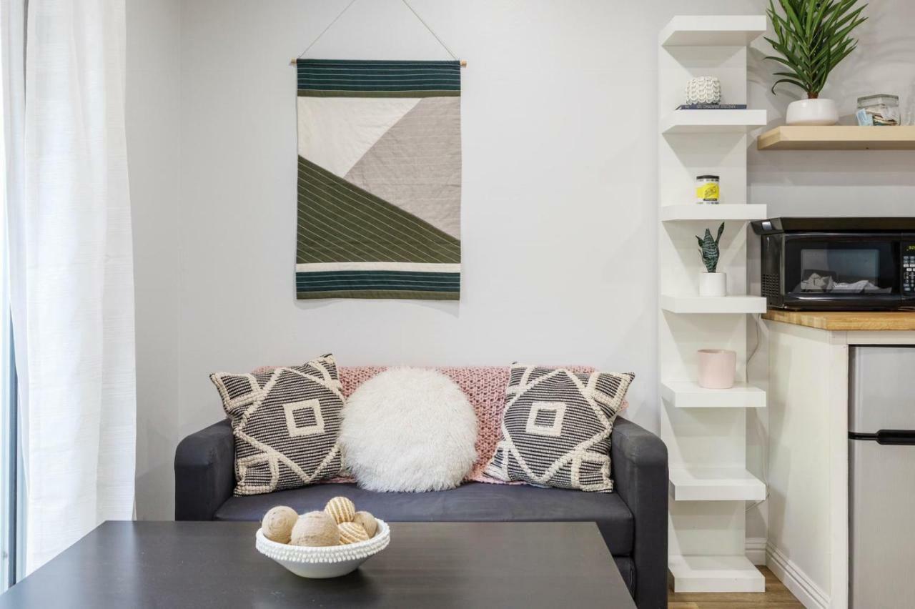 Spacious Guest With Private Entry Los Angeles