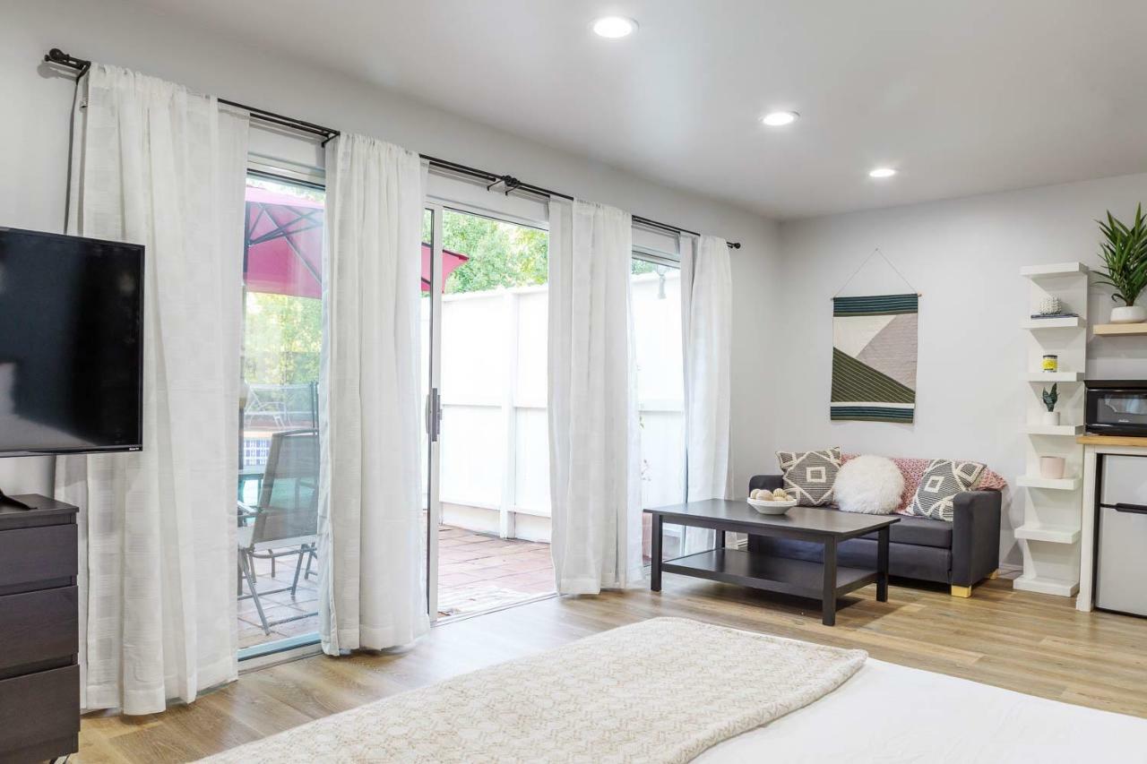Spacious Guest With Private Entry Los Angeles