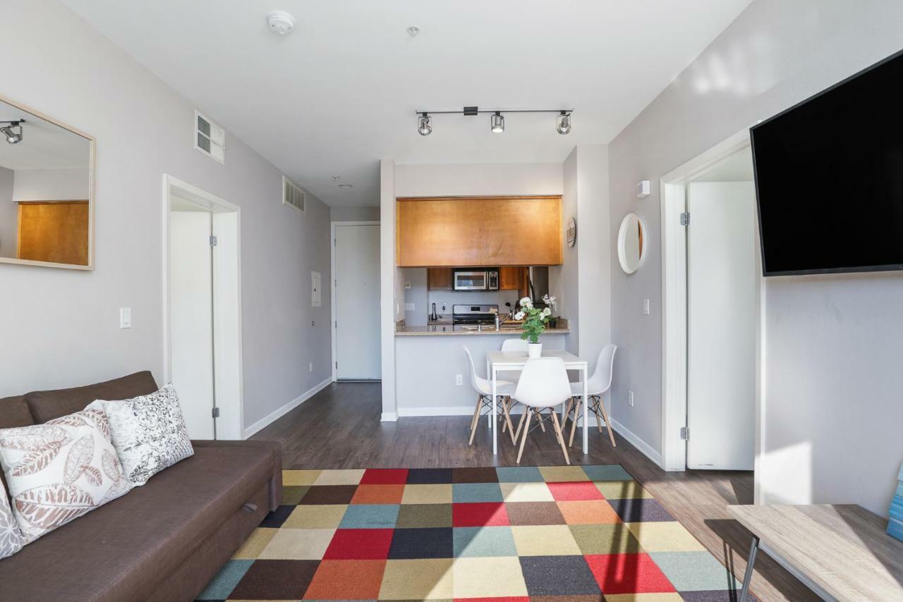 Beautiful 2bd 2bt In Amazing Location Apartment Los Angeles