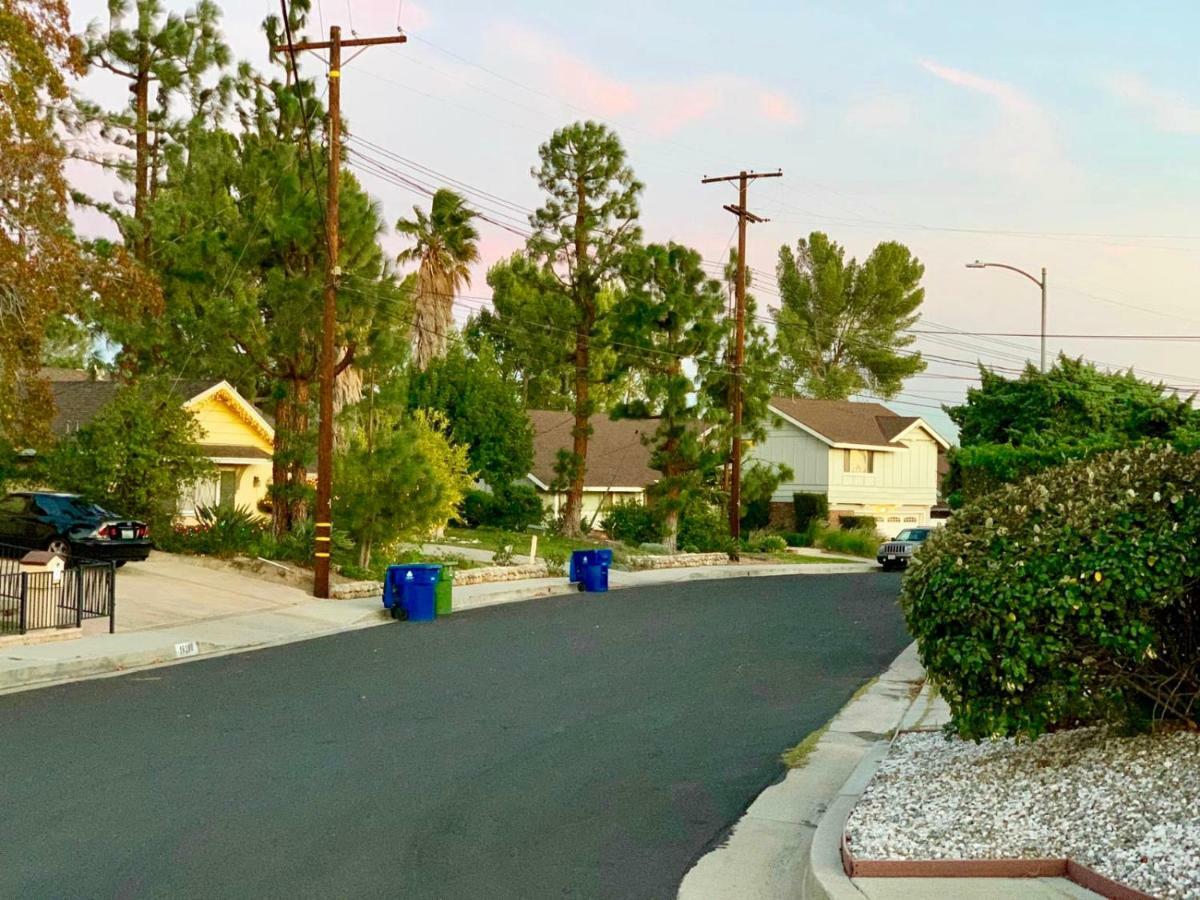 11642 Gothic Avenue Apartamento