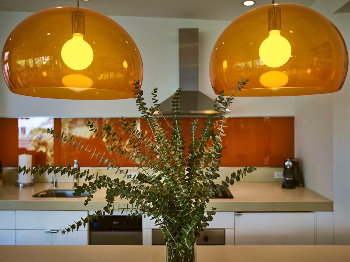 Palms Place
