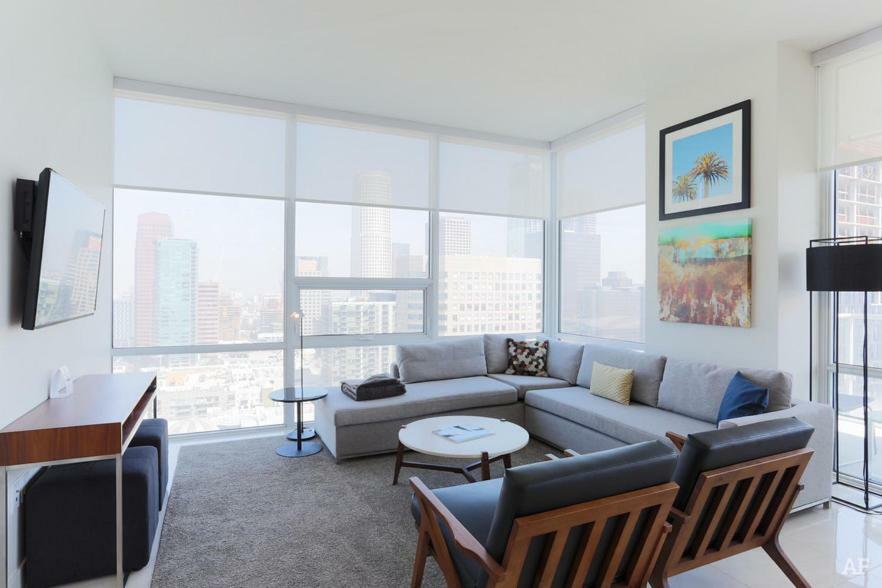 Luxurious Highrise 2b 2b Heart Of Downtown La Los Angeles