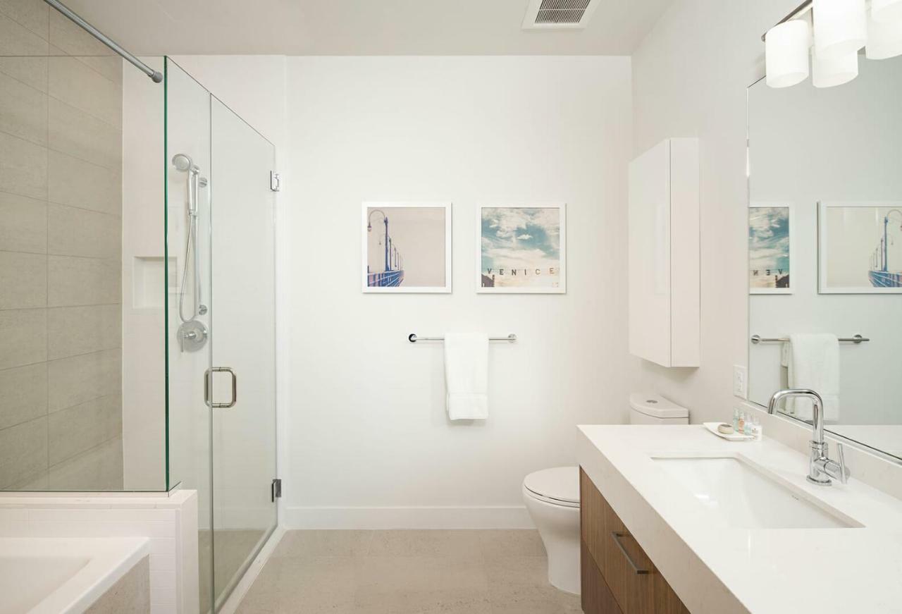 Apartment Luxurious Highrise 2b 2b Heart Of Downtown La *