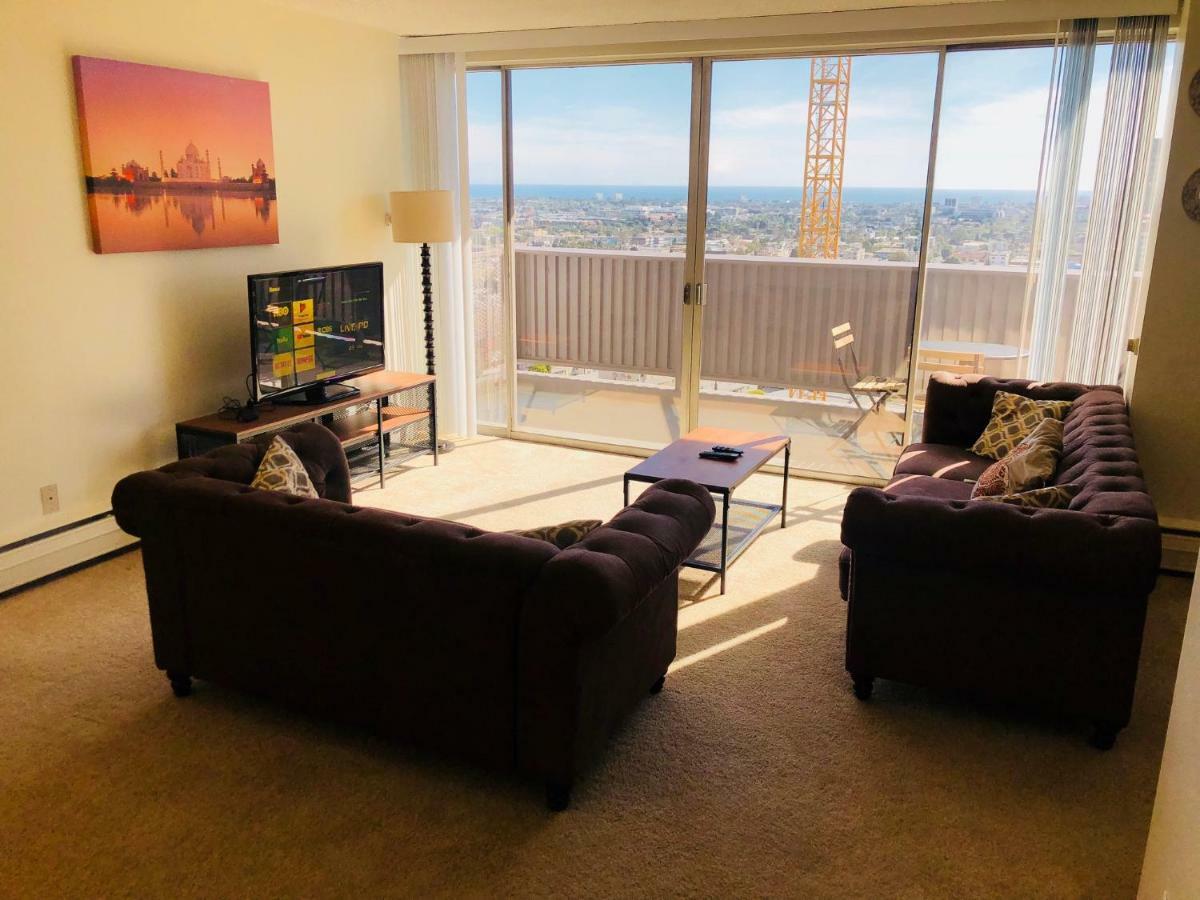Barrington Plaza Apartment Los Angeles