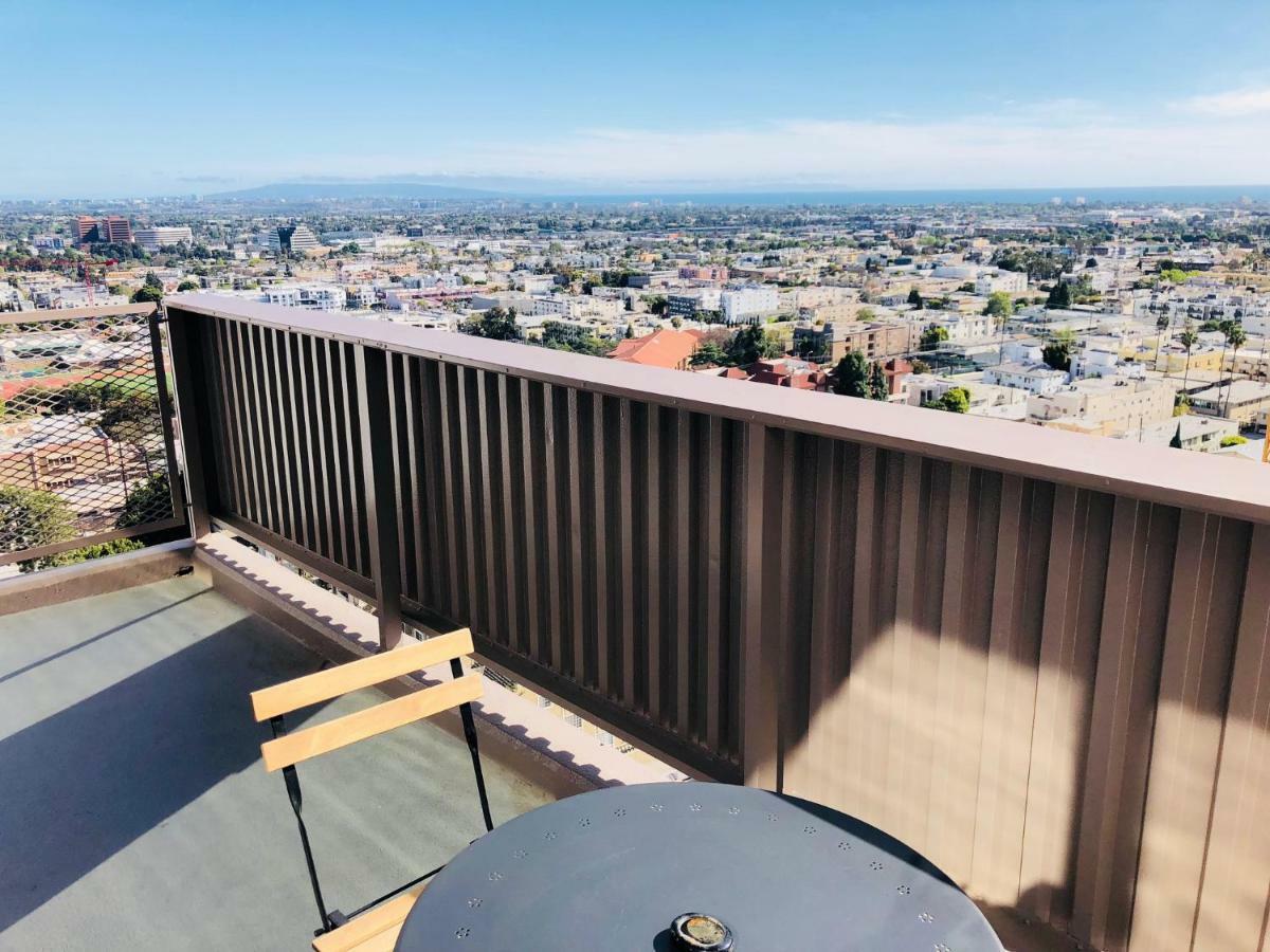 Apartment Barrington Plaza Los Angeles