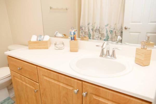 Lovely Venice Getaway - Two Bedroom *