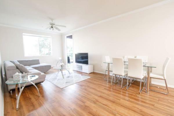 Lovely Venice Getaway - Two Bedroom