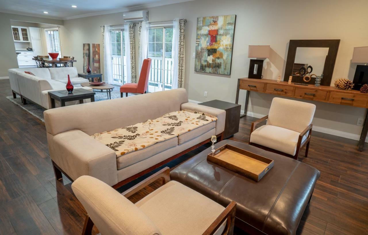 Holiday home Stylish Hollywood Hills With Million Dollar Views Waiting For You!
