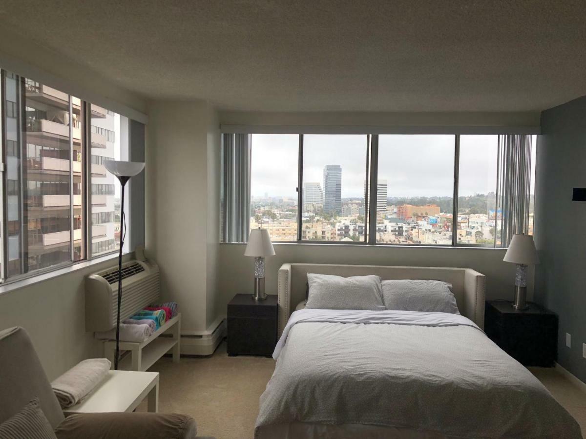 Apartment Barrington Plaza Los Angeles