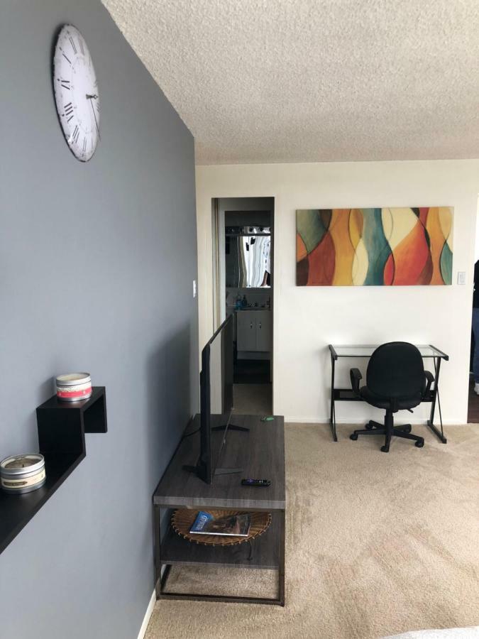 Apartment Barrington Plaza *