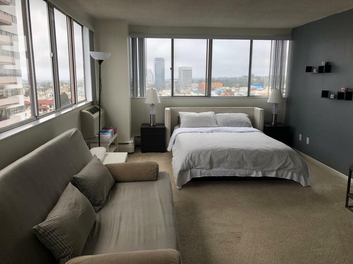 Apartment Barrington Plaza Los Angeles