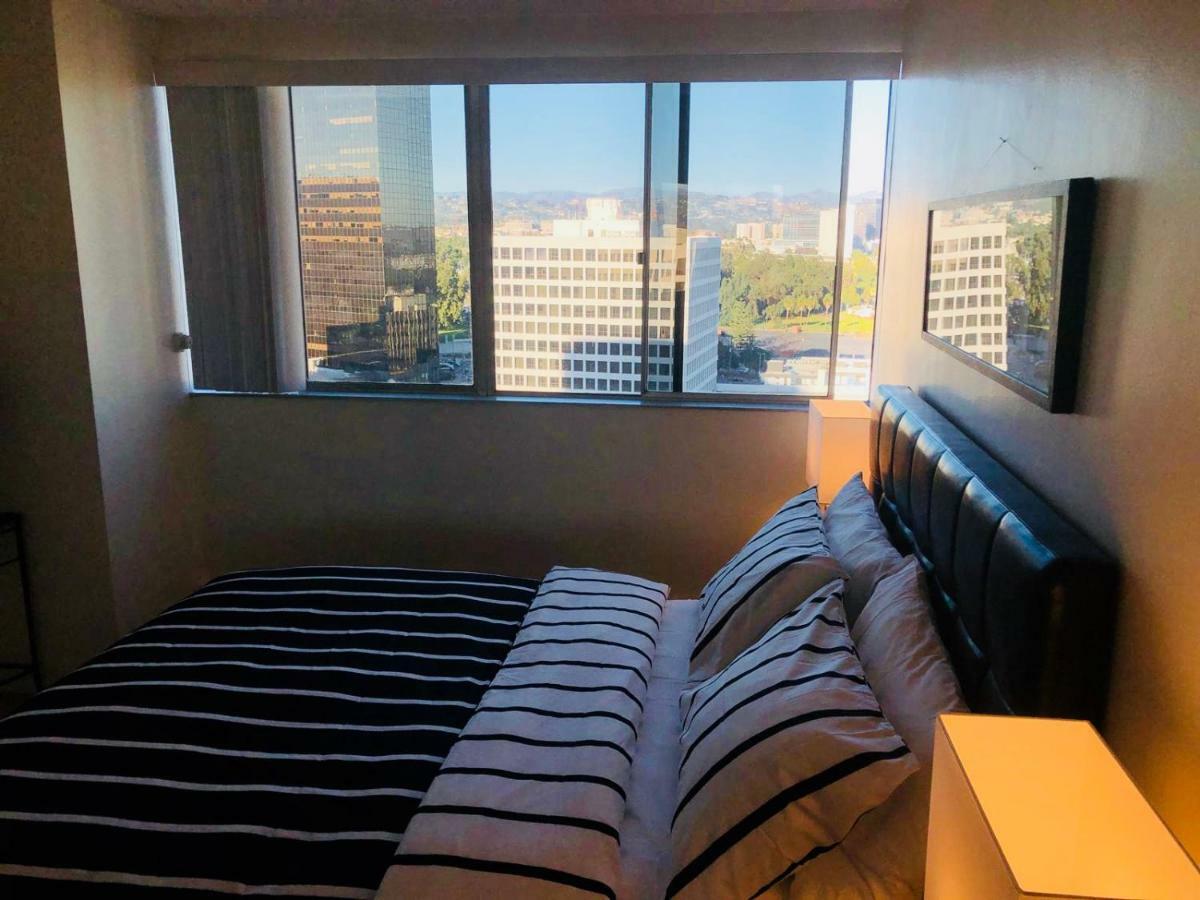 Apartment Barrington Plaza