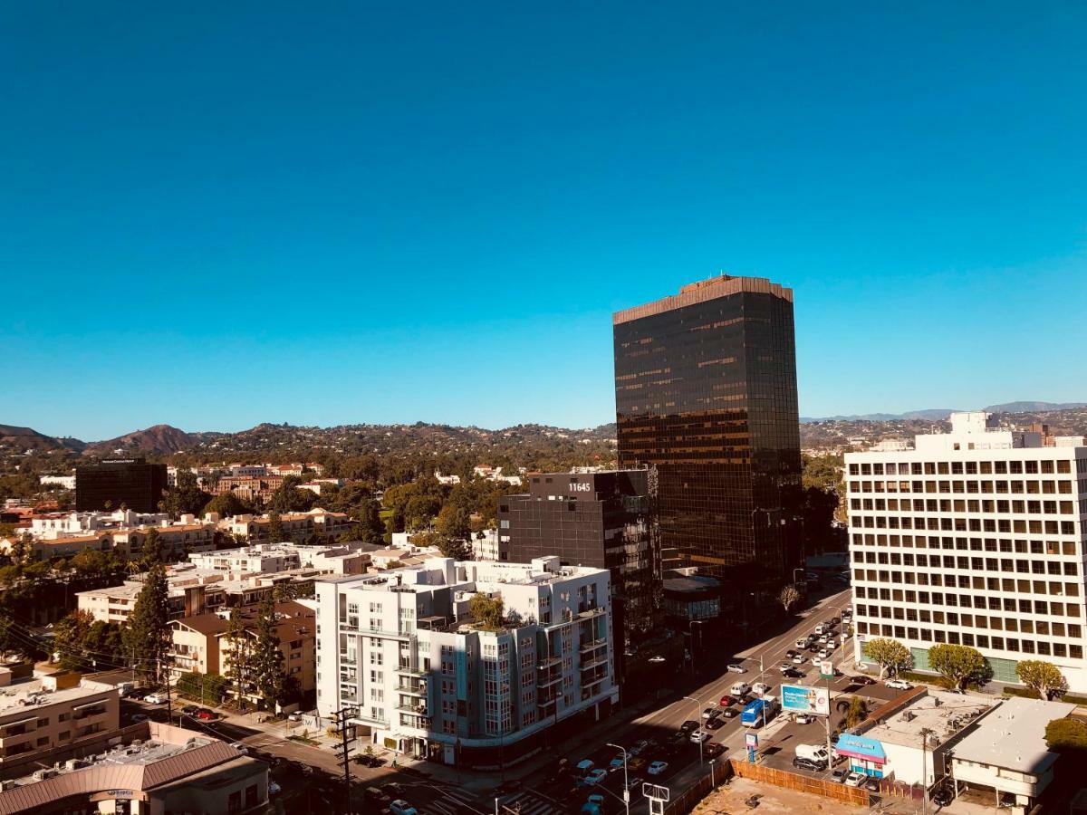 Barrington Plaza Apartment Los Angeles