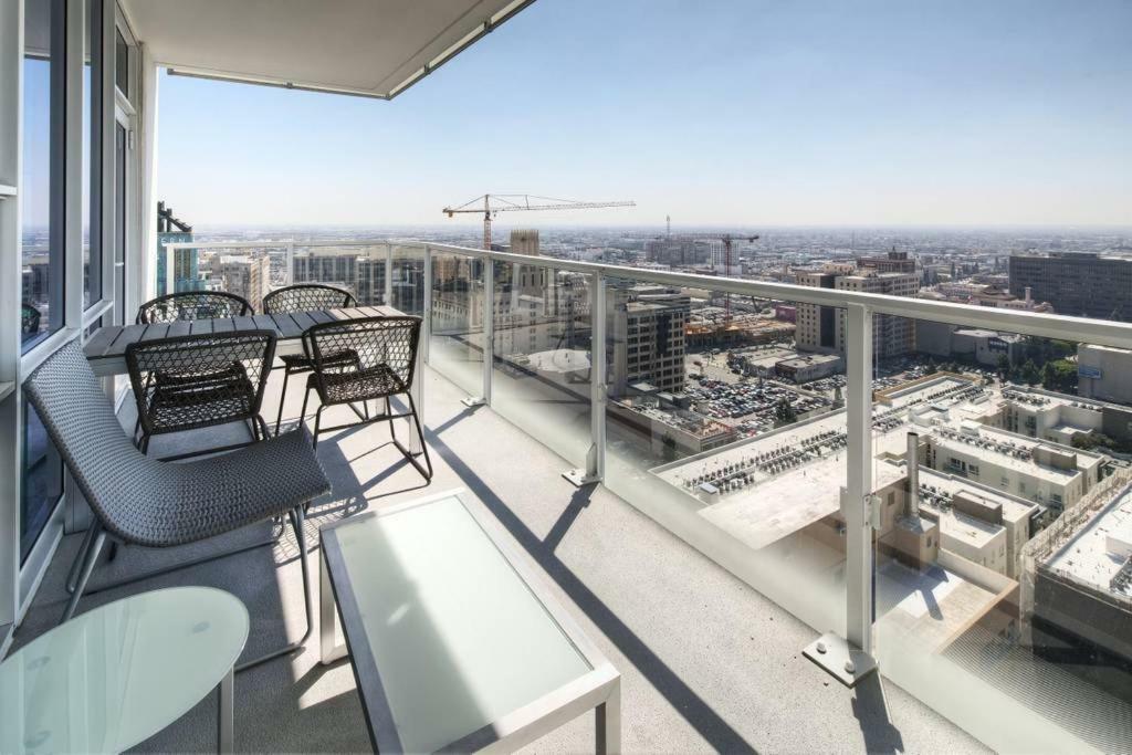 Luxurious Highrise 2b 2b Heart Of Downtown La Apartment