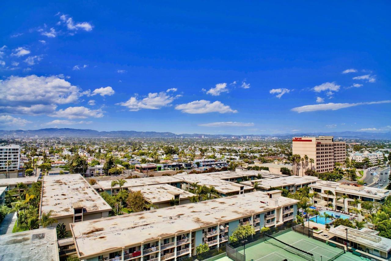 Beach Front Penthouse In Marina Del Rey/ Venice Beach *