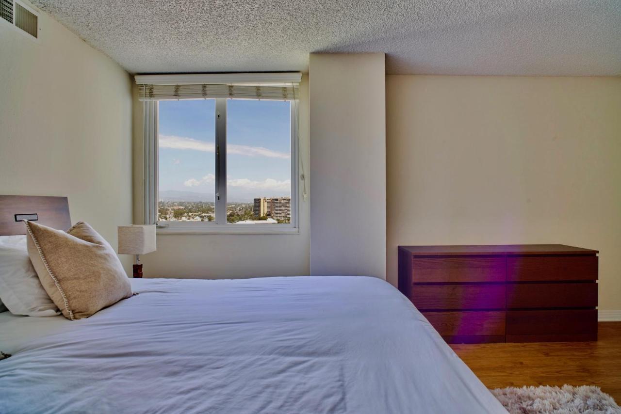 Beach Front Penthouse In Marina Del Rey/ Venice Beach Los Angeles