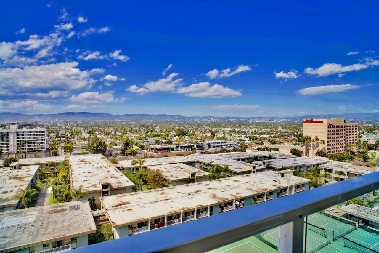Beach Front Penthouse In Marina Del Rey/ Venice Beach