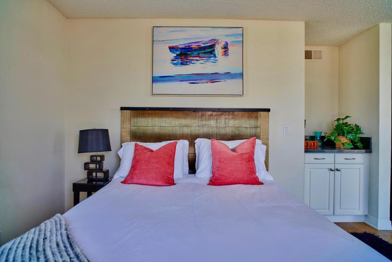 Beach Front Penthouse In Marina Del Rey/ Venice Beach *