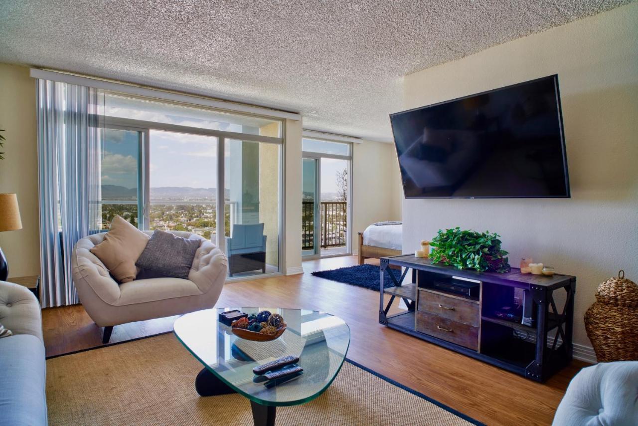 Beach Front Penthouse In Marina Del Rey/ Venice Beach *
