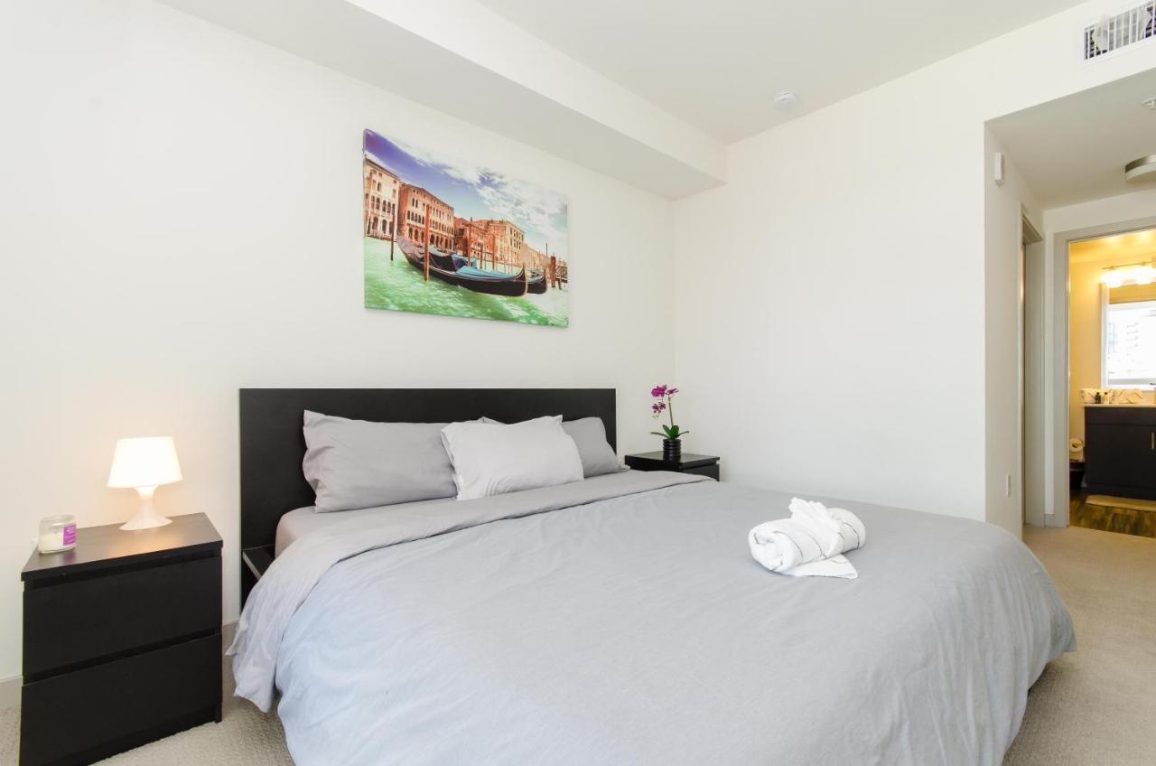 Living The La Dream 2 Bed 2 Bath *