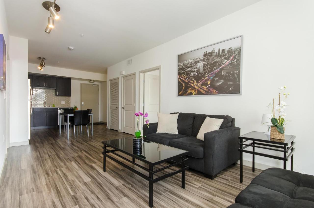 Living The La Dream 2 Bed 2 Bath
