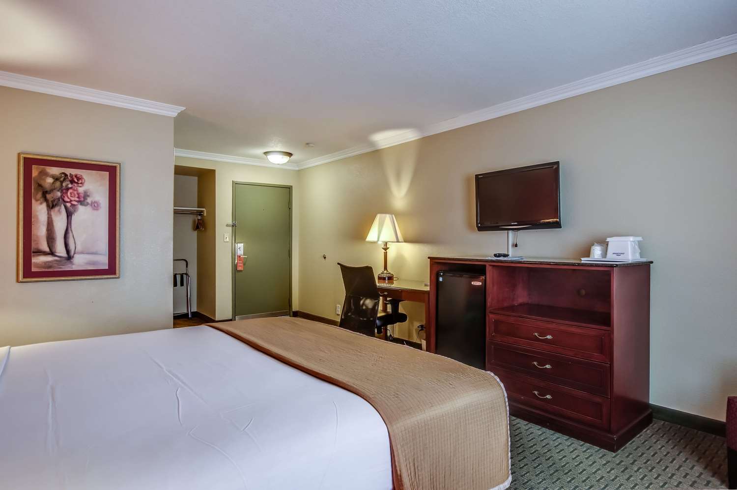 Howard Johnson By Wyndham Reseda & Hotel