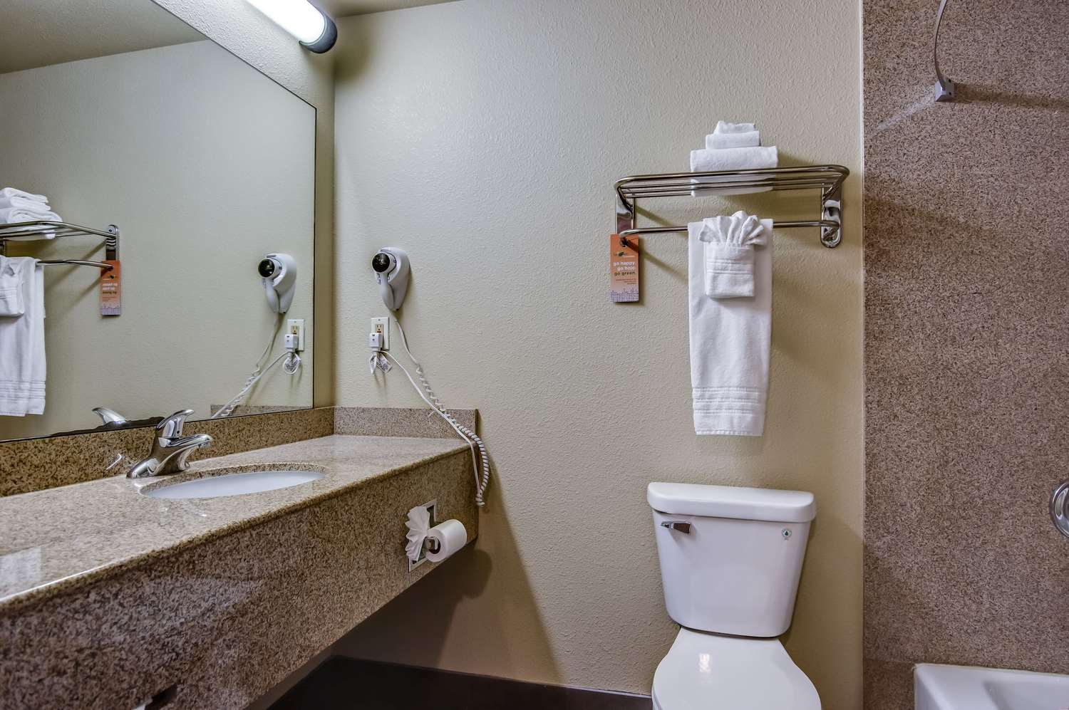 Howard Johnson By Wyndham Reseda &