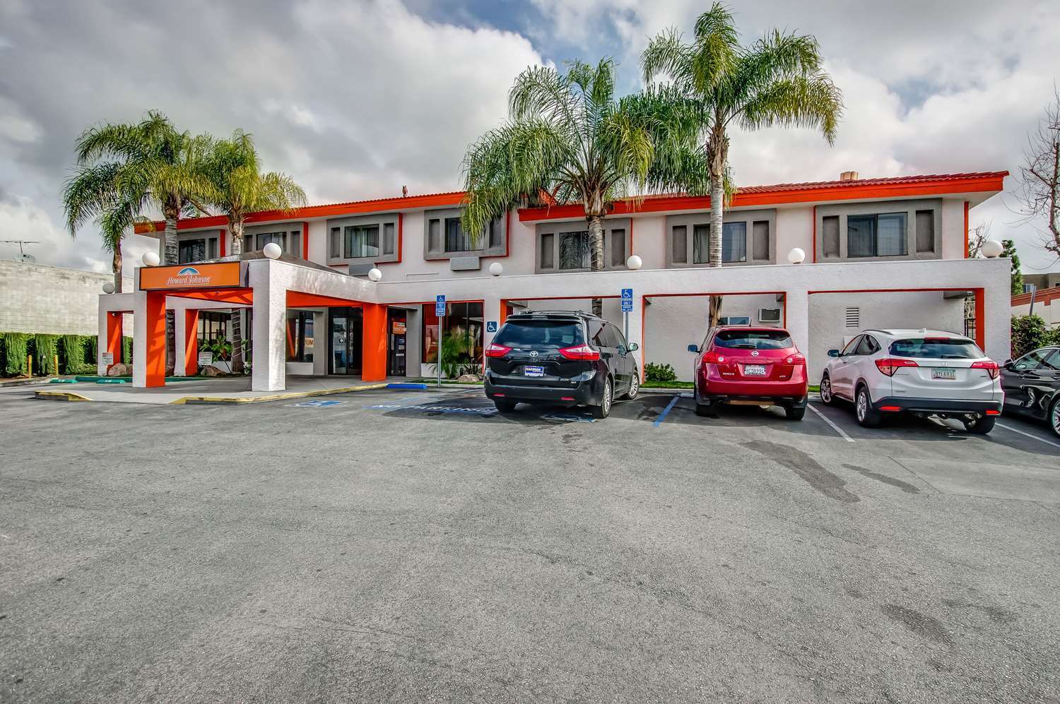 Hotel Howard Johnson By Wyndham Reseda & Los Angeles